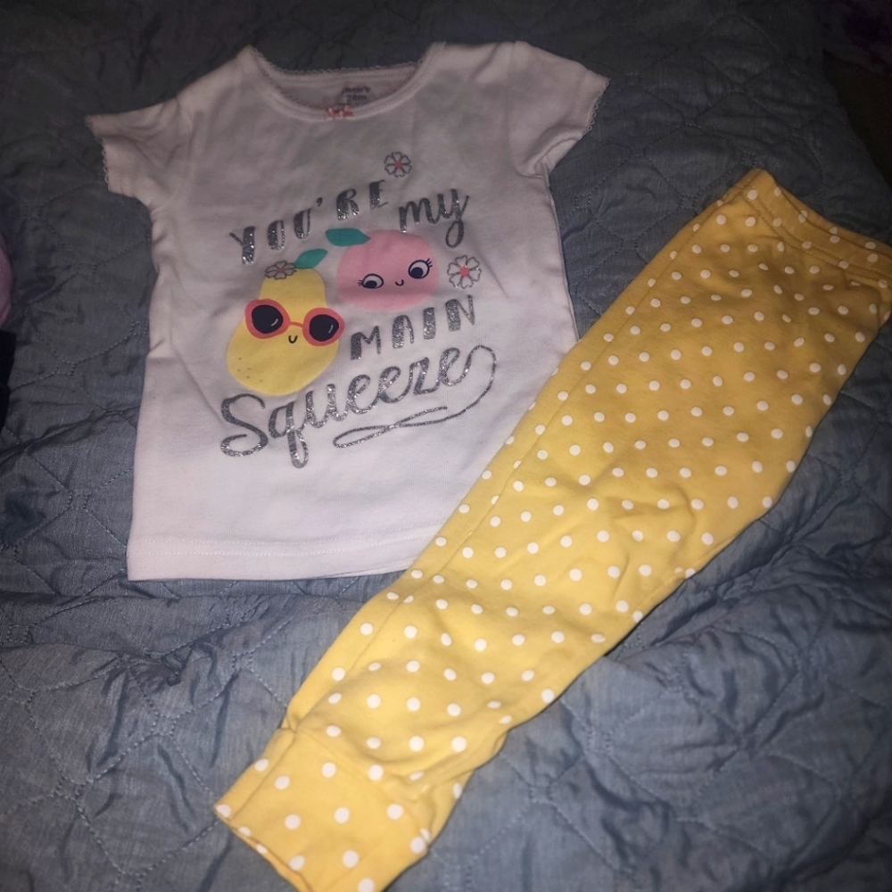 Carter's 18-24 month lemon Cotton Snug Fit pjs